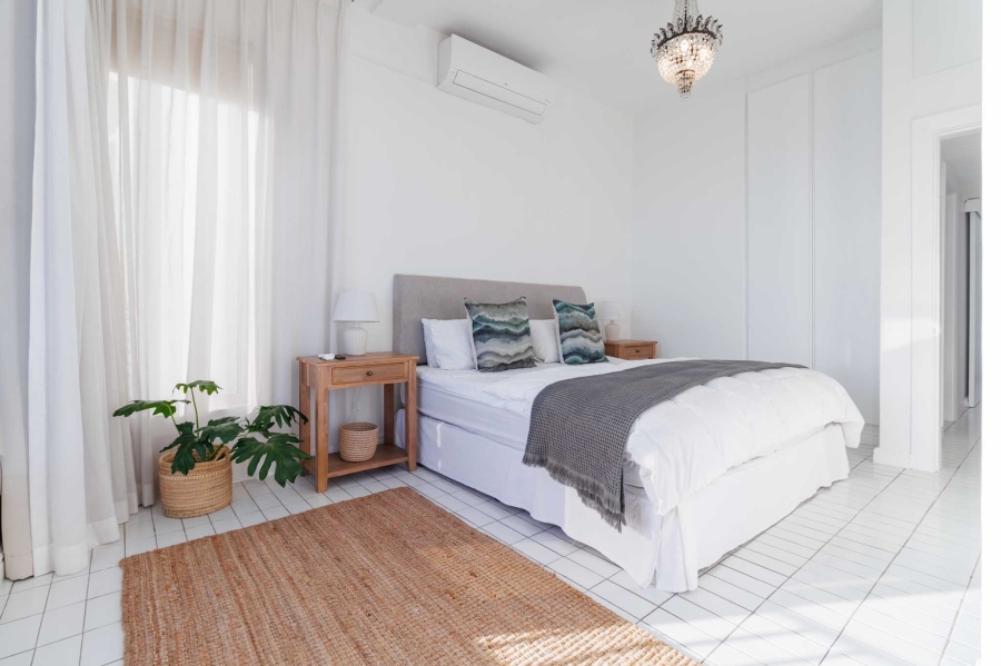 To Let 1 Bedroom Property for Rent in Clifton Western Cape